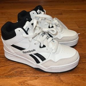 REEBOX BB4500 basketball sneaker